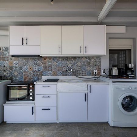 Myrto Luxurious Top Floor Studio Каламата Экстерьер фото