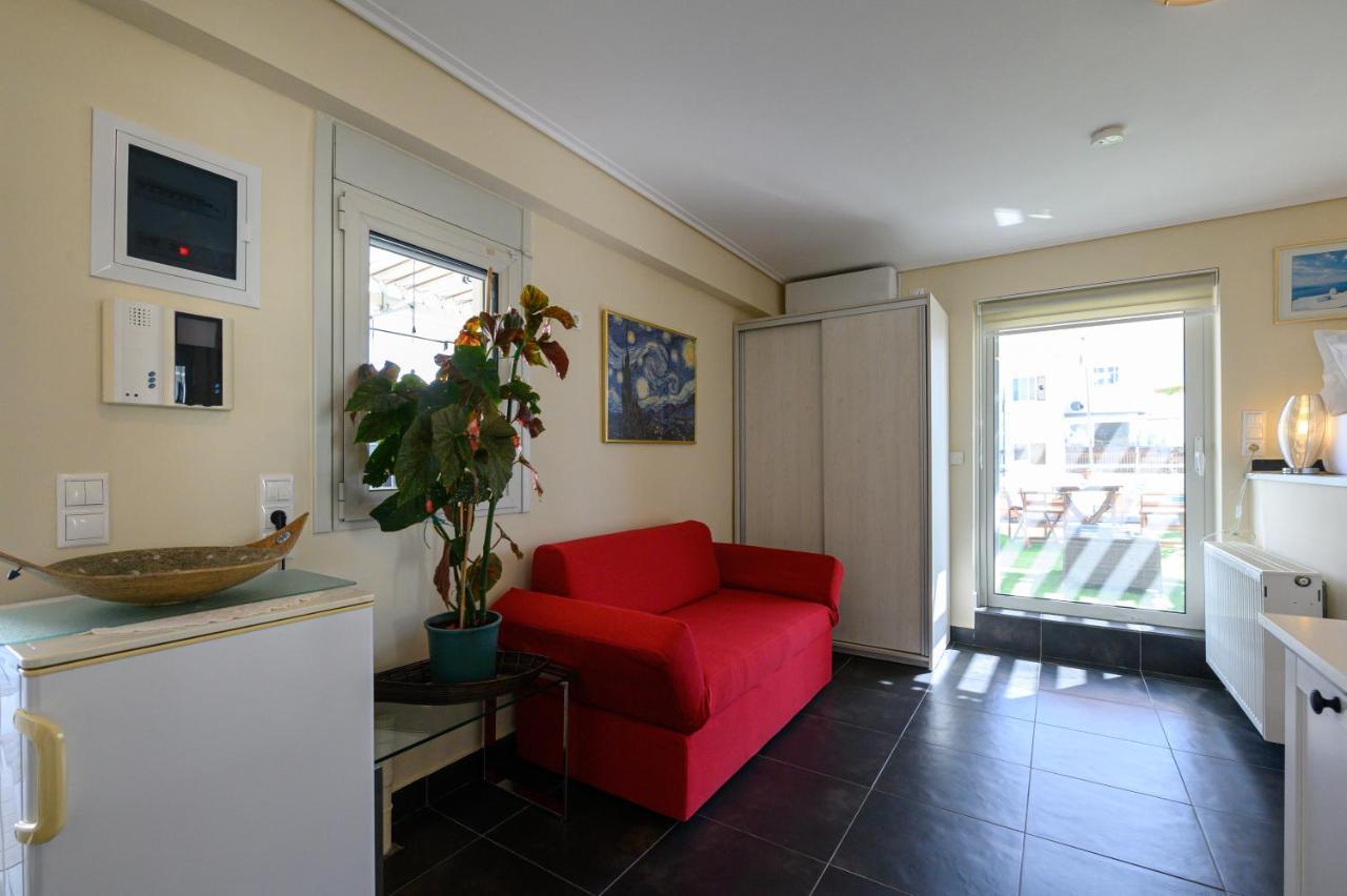 Myrto Luxurious Top Floor Studio Каламата Экстерьер фото
