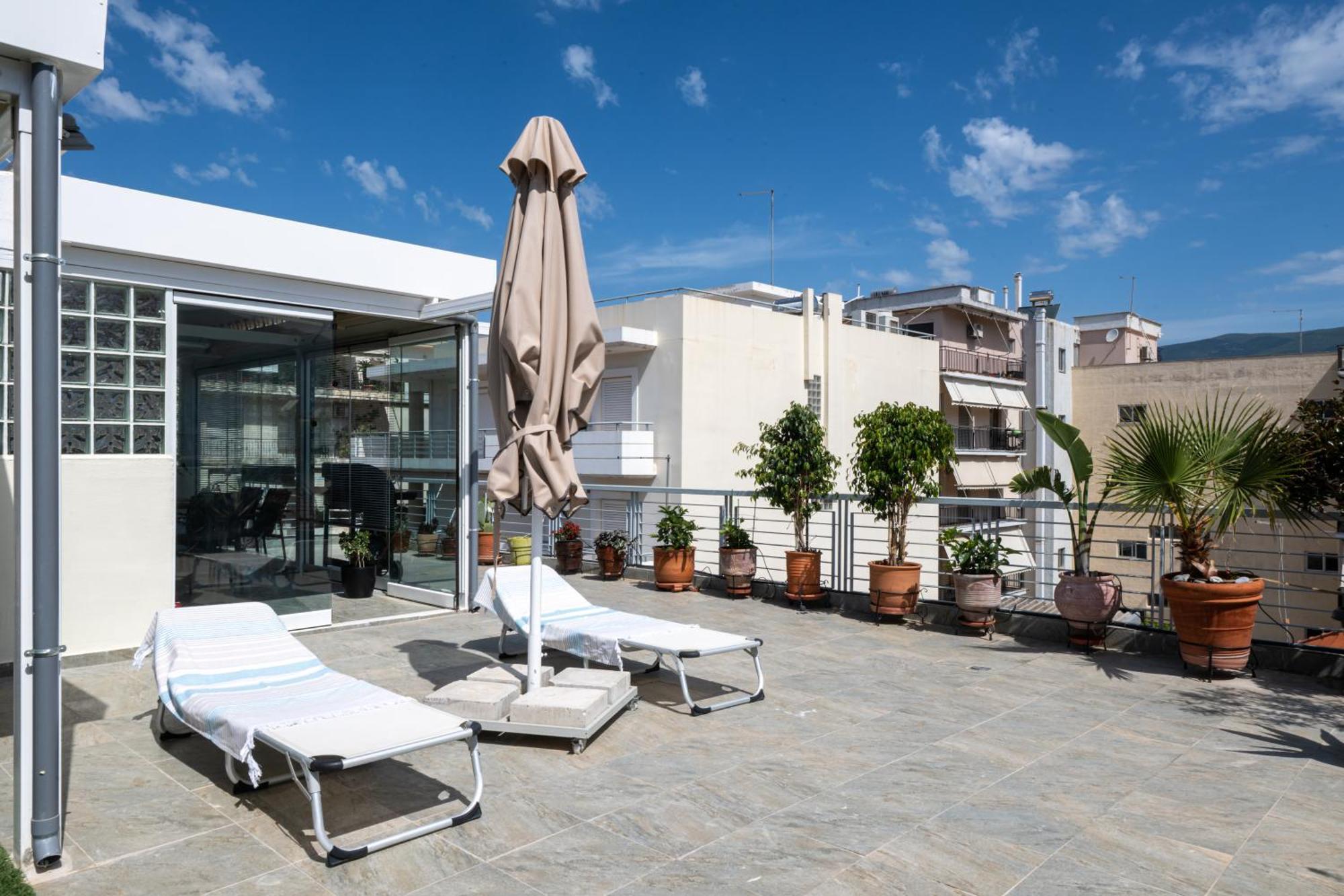 Myrto Luxurious Top Floor Studio Каламата Экстерьер фото